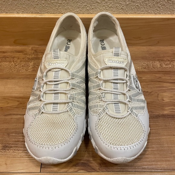 Skechers Shoes - Skechers | White Leather Shimmer Sneaker